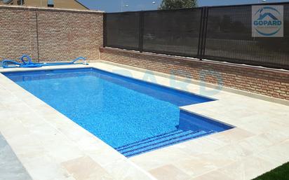 Swimming pool of Single-family semi-detached to rent in Villanueva de la Cañada  with Heating, Private garden and Swimming Pool