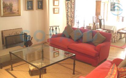 Living room of Single-family semi-detached for sale in Villanueva de la Cañada  with Air Conditioner, Heating and Private garden