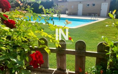 Piscina de Casa adosada en venda en Torrefarrera amb Terrassa, Piscina i Balcó