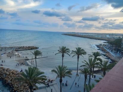 Vista exterior de Pis de lloguer en Torrevieja amb Aire condicionat, Terrassa i Balcó