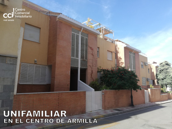 Casa en venta  en Calle Lerida, Armilla