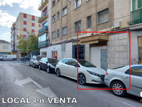 Local - 1ª línea comercial en venta  en  Santa Calra, Granada Capital
