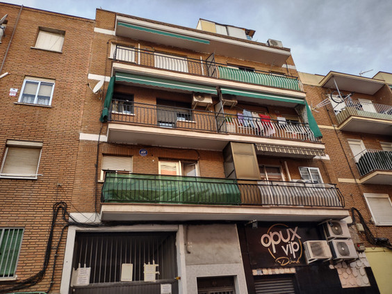 Piso en venta  en Calle EMILIA BALLESTER, Madrid Capital