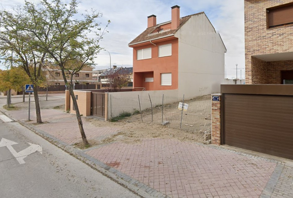 Suelo - Residencial en venta  en Calle PUENTE DEL ARZOBISPO, Madrid Capital