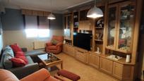 Sala d'estar de Casa adosada en venda en Miguelturra amb Terrassa i Piscina