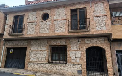 Vista exterior de Casa o xalet en venda en Villarrubia de los Ojos amb Terrassa