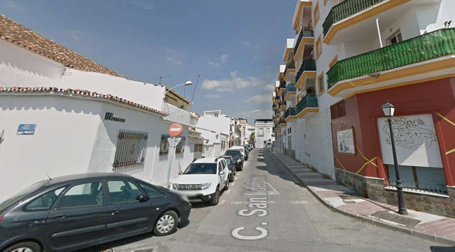Local en venta  en Calle SAN ILDEFONSO, Marbella