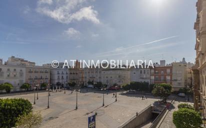 Vista exterior de Pis en venda en  Cádiz Capital