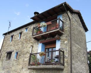 Exterior view of House or chalet for sale in Jaca  with Terrace and Balcony