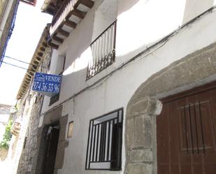 Vista exterior de Casa o xalet en venda en Aragüés del Puerto amb Terrassa i Balcó
