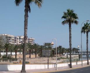 Vista exterior de Pis en venda en  Melilla Capital amb Aire condicionat