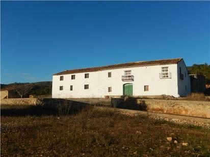 Vista exterior de Terreny en venda en Llíria