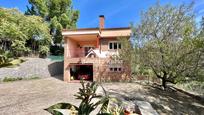 Außenansicht von Haus oder Chalet zum verkauf in Torrelodones mit Terrasse