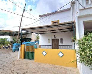 Vista exterior de Casa adosada en venda en Álora amb Aire condicionat