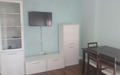 Dormitori de Apartament de lloguer en Badajoz Capital amb Aire condicionat