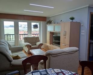 Living room of Duplex for sale in Oleiros