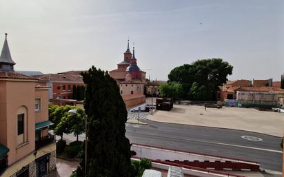 Vista exterior de Oficina de lloguer en Alcalá de Henares amb Aire condicionat
