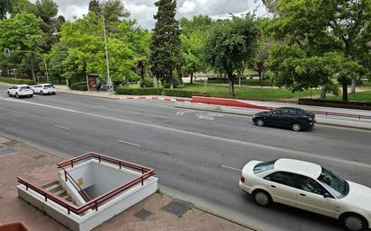 Vista exterior de Pis en venda en Alcalá de Henares amb Terrassa