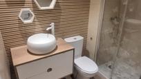 Bathroom of Single-family semi-detached for sale in Torrejón de Ardoz  with Air Conditioner and Swimming Pool