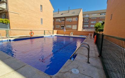 Swimming pool of House or chalet for sale in Alcalá de Henares  with Air Conditioner and Terrace