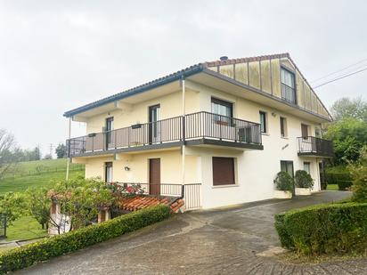 Vista exterior de Casa o xalet en venda en Hondarribia amb Aire condicionat, Calefacció i Jardí privat