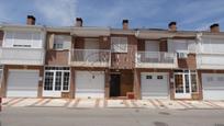 Exterior view of House or chalet for sale in Marchamalo  with Terrace and Balcony