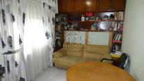 Sala d'estar de Pis en venda en Alcalá de Henares amb Aire condicionat i Terrassa