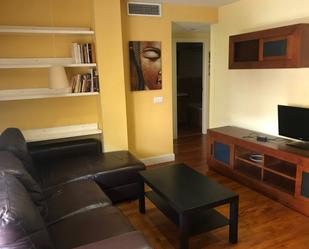 Sala d'estar de Apartament de lloguer en Alcantarilla amb Aire condicionat i Terrassa