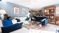 Sala d'estar de Casa adosada en venda en  Murcia Capital amb Aire condicionat i Terrassa