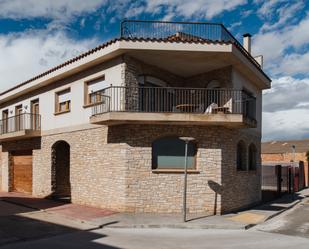 Vista exterior de Casa o xalet en venda en Bellpuig amb Aire condicionat, Terrassa i Piscina