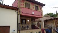 Vista exterior de Casa adosada en venda en Sajazarra amb Terrassa