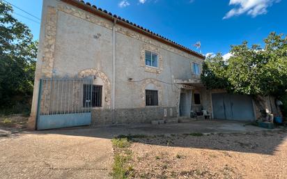 Vista exterior de Finca rústica en venda en Tosos amb Calefacció, Jardí privat i Traster