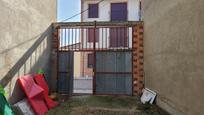 Exterior view of Country house for sale in Pina de Ebro
