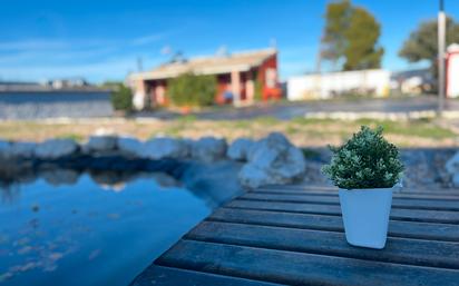 Vista exterior de Casa o xalet en venda en Villafranca de Ebro amb Piscina