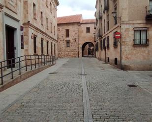 Vista exterior de Pis de lloguer en Salamanca Capital amb Calefacció, Moblat i Forn