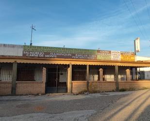 Vista exterior de Local en venda en El Carpio