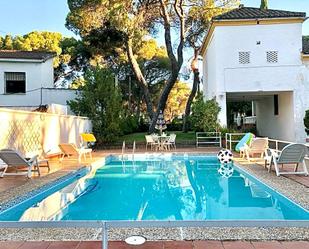 Piscina de Casa o xalet en venda en  Córdoba Capital amb Jardí privat i Piscina