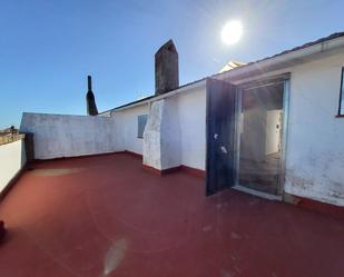 Vista exterior de Àtic en venda en Hinojosa del Duque amb Terrassa