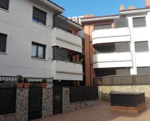 Exterior view of Flat to rent in Torrelodones  with Air Conditioner and Terrace