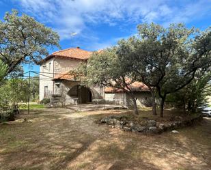 Vista exterior de Casa o xalet de lloguer en Torrelodones amb Calefacció i Terrassa