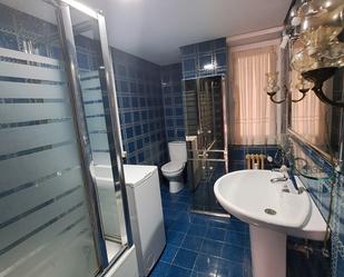 Bathroom of Flat for sale in León Capital   with Heating, Parquet flooring and Terrace