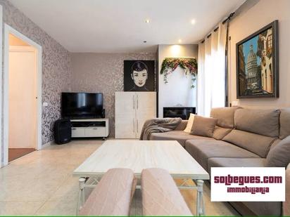 Living room of Single-family semi-detached for sale in Begues  with Terrace and Balcony