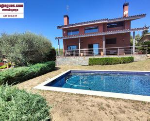 Piscina de Casa o xalet en venda en Begues amb Terrassa i Piscina