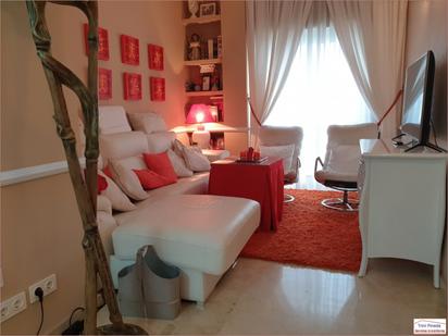 Living room of Flat for sale in  Sevilla Capital  with Air Conditioner