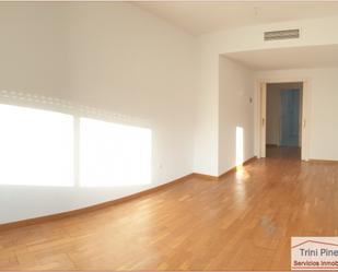 Flat to rent in  Sevilla Capital  with Air Conditioner, Terrace and Balcony