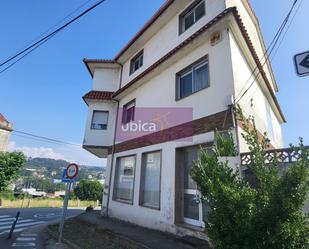 Vista exterior de Casa o xalet en venda en Vigo  amb Terrassa i Balcó