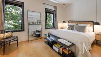 Bedroom of Single-family semi-detached for sale in  Madrid Capital  with Air Conditioner and Terrace