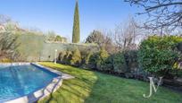 Garden of House or chalet for sale in  Madrid Capital  with Air Conditioner, Terrace and Swimming Pool