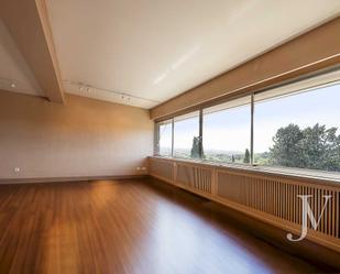 Living room of Attic for sale in  Madrid Capital  with Air Conditioner