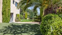 Garden of House or chalet for sale in  Madrid Capital  with Air Conditioner, Terrace and Balcony